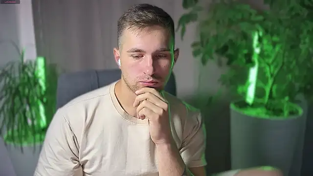 Sweeet  boy online show from March 19, 8:34 am