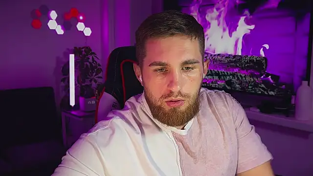 Sweeet  boy online show from December 19, 2:35 pm