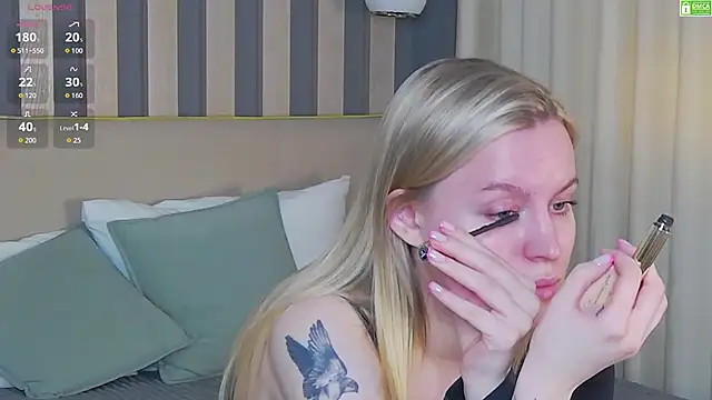 AmaliaBell online show from April 28, 2:11 pm