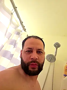 Snapshot of jones_mcgee chatting on February 5, 12:26 am jones mcgee online show from February 5, 12:26 am