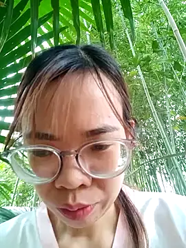 Snapshot of __Mai-love19__ chatting on May 1, 2:49 am Mai-love19 online show from May 1, 2:49 am