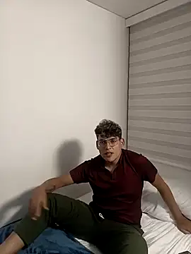 dom2travelersss online show from January 16, 3:35 pm