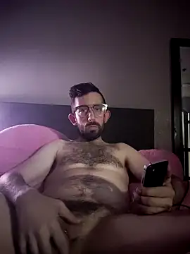 Snapshot of afTerparTycloudz chatting on January 25, 1:10 am afTerparTycloudz online show from January 25, 1:10 am