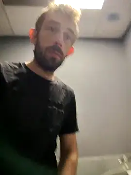 Snapshot of afTerparTycloudz chatting on March 15, 12:36 am afTerparTycloudz online show from March 15, 12:36 am