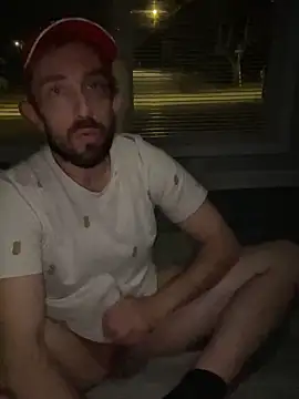 Snapshot of afTerparTycloudz chatting on March 23, 1:42 am afTerparTycloudz online show from March 23, 1:42 am