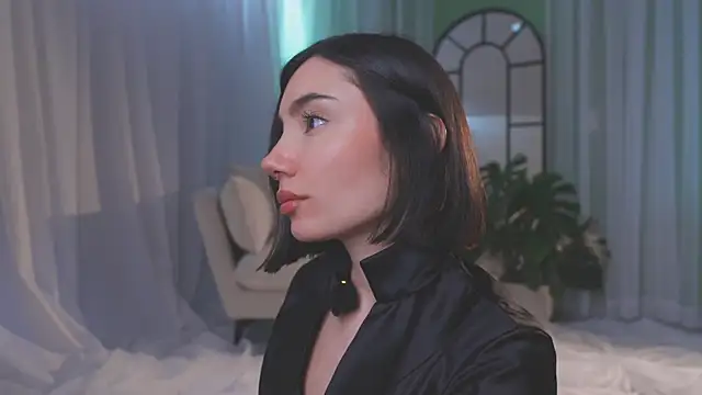 AmyArmstrong online show from March 13, 10:38 pm