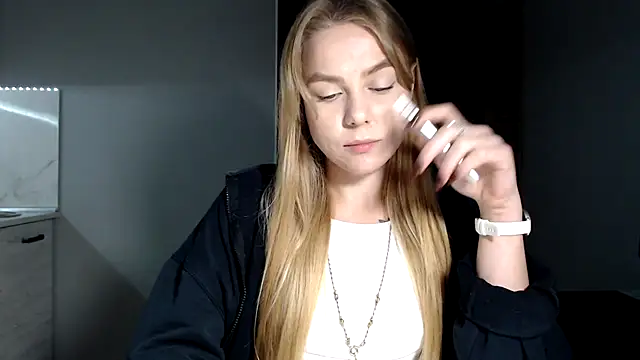 Snapshot of Sunbeam_ chatting on November 13, 3:11 pm Sunbeam online show from November 13, 3:11 pm