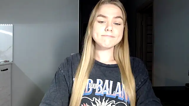 Snapshot of Sunbeam_ chatting on November 17, 9:09 pm Sunbeam online show from November 17, 9:09 pm