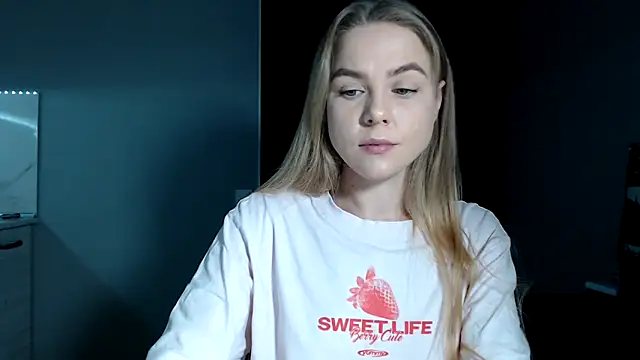 Snapshot of Sunbeam_ chatting on November 23, 5:02 pm Sunbeam online show from November 23, 5:02 pm