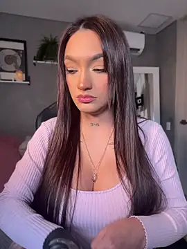 Snapshot of DaniDusan_ chatting on May 11, 9:34 pm DaniDusan online show from May 11, 9:34 pm
