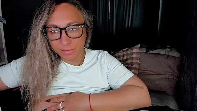 CumOnMy Tits online show from October 1, 12:49 am