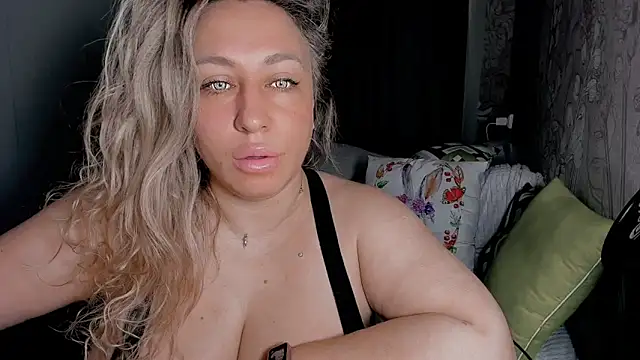 CumOnMy Tits online show from March 17, 1:54 am