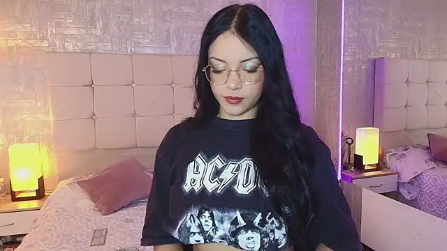 Baby Venuss online show from February 24, 3:44 am