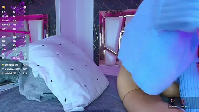 Annie Swan online show from March 13, 2:33 pm