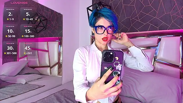 Annie Swan online show from October 20, 12:05 pm