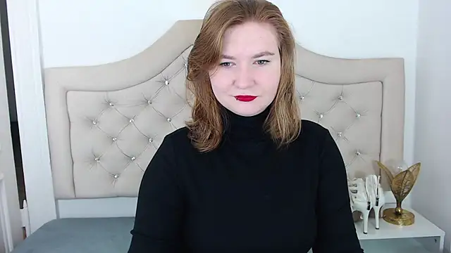 Snapshot of LaraDream chatting on December 29, 5:33 pm LaraDream online show from December 29, 5:33 pm