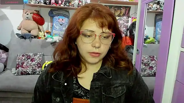 soficammy online show from March 8, 2:34 am