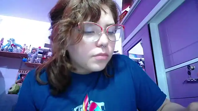 soficammy online show from March 11, 2:54 am