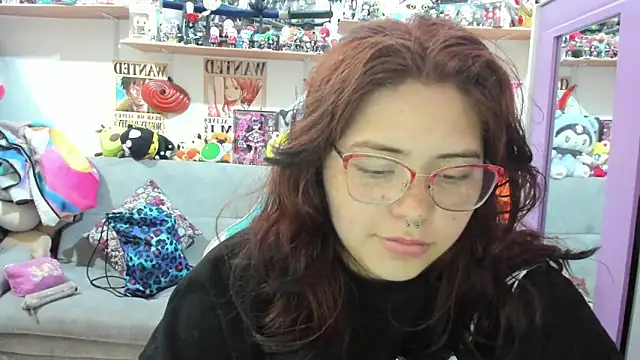 soficammy online show from October 1, 7:53 pm