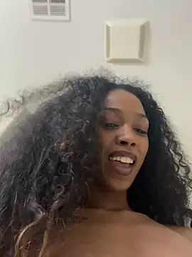 Snapshot of mismialove chatting on March 10, 6:01 pm mismialove online show from March 10, 6:01 pm