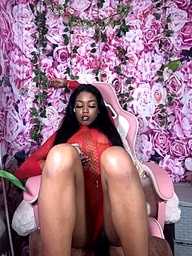 Snapshot of mismialove chatting on October 20, 8:37 am mismialove online show from October 20, 8:37 am