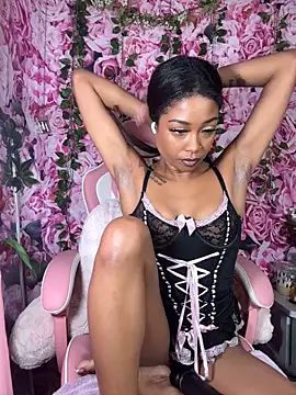 Snapshot of mismialove chatting on November 7, 6:02 am mismialove online show from November 7, 6:02 am