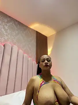sofia xxx02 online show from June 3, 12:02 am