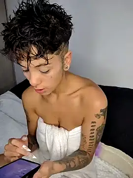 luci fer devil online show from January 23, 2:02 am