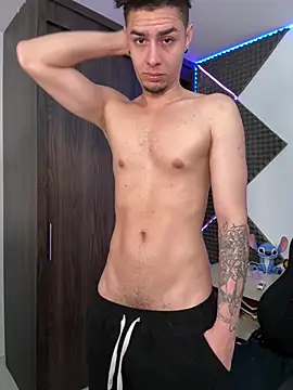 bigryann23 online show from April 22, 2:07 pm