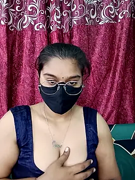 Snapshot of Jasmine_jaaan chatting on May 2, 5:56 am Jasmine jaaan online show from May 2, 5:56 am
